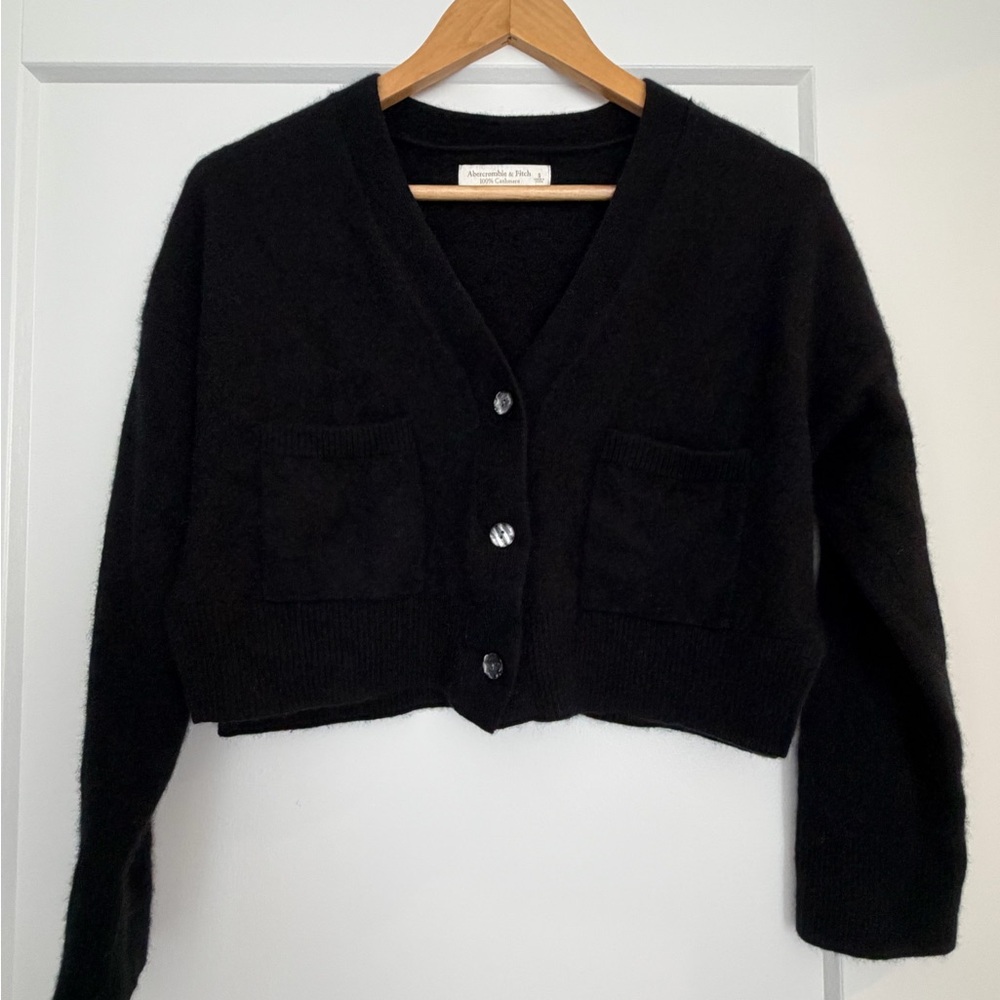 A&F Cashmere Cropped Cardigan with Front Pockets